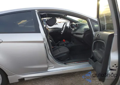 2015 Ford Fiesta St z USA, uszkodzony, nr VIN 3FADP4GX1FM141940